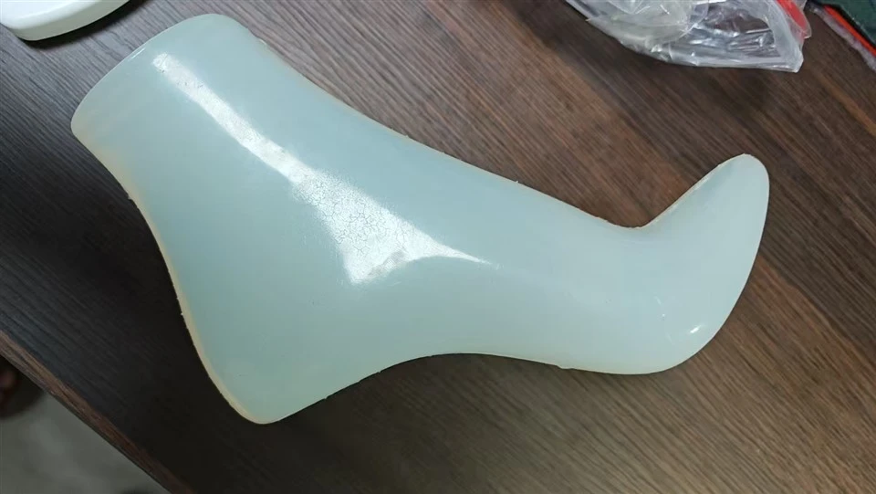 Flydende silikonegummi